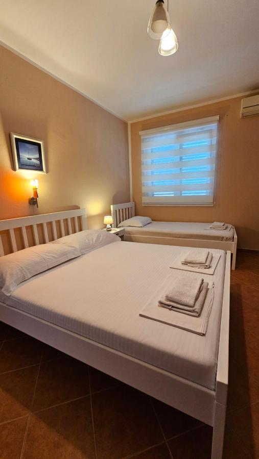 Lav Apartments Херцег-Нови Экстерьер фото