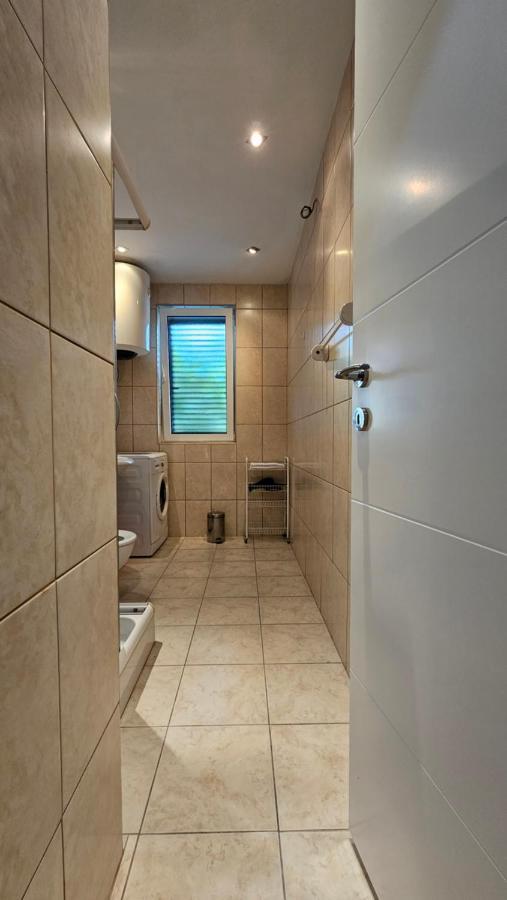 Lav Apartments Херцег-Нови Экстерьер фото