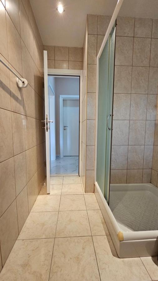 Lav Apartments Херцег-Нови Экстерьер фото